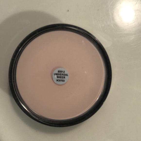 Elf poreless putty primer - Picture 2 of 3
